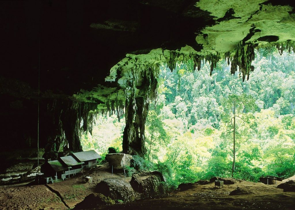 nsongezi rock lake mburo